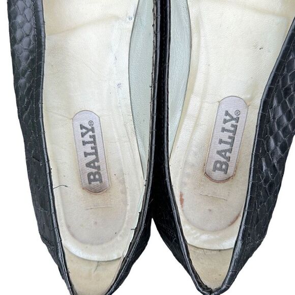 BALLY Crocodile Leather Vintage Slip On Loafers Dress Shoes w/ Gold Chain Detail - Picture 6 of 7